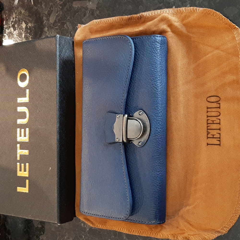 LETEULO Large Capacity Wallet Card Holder Purse Brand New